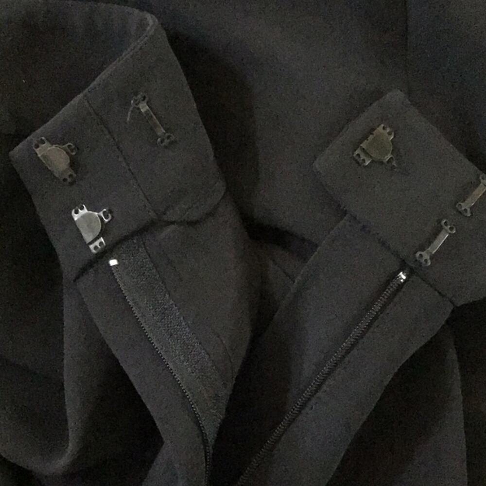 Oscar de la Renta Sponge Crepe 13” Pant - Picture 5 of 5